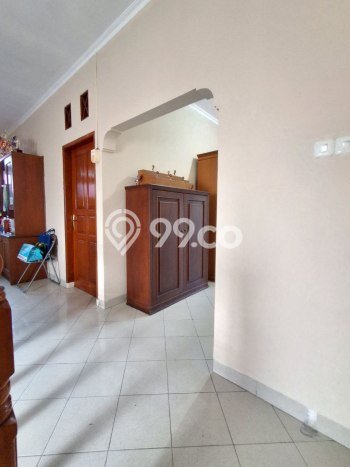 Hunian Mewah LB 300m2 Siap Pakai Desain Elegan di Jatiwaringin, Bekasi Hunian Mewah LB 300m2 Siap Pakai Desain Elegan di Jatiwaringin, Bekasi