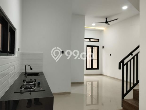 Rumah Luas Asri 3 KT Siap Pakai di Golden City Bekasi Rumah Luas Asri 3 KT Siap Pakai di Golden City Bekasi