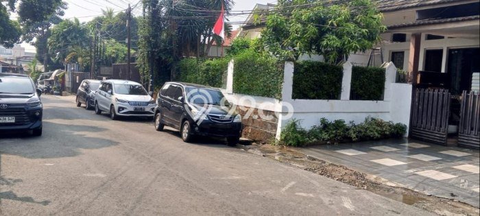 Siap Huni Rumah Mewah 6 Kamar di Tebet Dekat ke Mana Pun Siap Huni Rumah Mewah 6 Kamar di Tebet Dekat ke Mana Pun