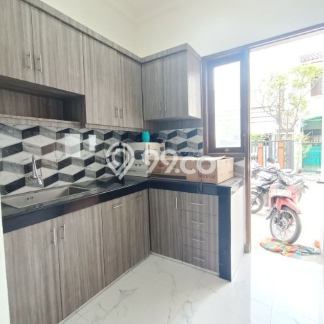 Dijual Rumah Eksklusif 4 KT di Pondok Bambu, Jakarta Timur Dijual Rumah Eksklusif 4 KT di Pondok Bambu, Jakarta Timur