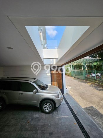 Rumah Mewah LB 250m2 Siap Pakai Desain Elegan di Pejaten, Jakarta Selatan Rumah Mewah LB 250m2 Siap Pakai Desain Elegan di Pejaten, Jakarta Selatan