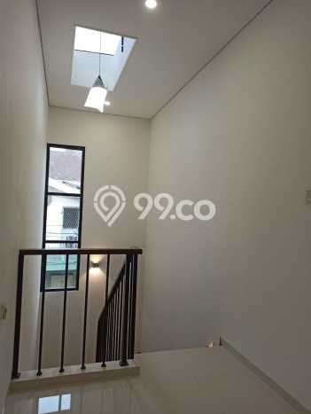 Jual Rumah Mewah Megah Dengan View Cantik di Rawamangun, Jakarta Timur Jual Rumah Mewah Megah Dengan View Cantik di Rawamangun, Jakarta Timur