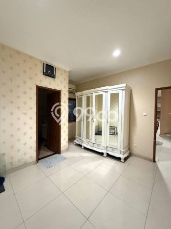 For Sale! Luxury House LT 180m2 Desain Elegan di Cibubur For Sale! Luxury House LT 180m2 Desain Elegan di Cibubur
