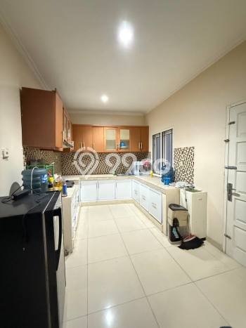 For Sale! Luxury House LT 180m2 Desain Elegan di Cibubur For Sale! Luxury House LT 180m2 Desain Elegan di Cibubur