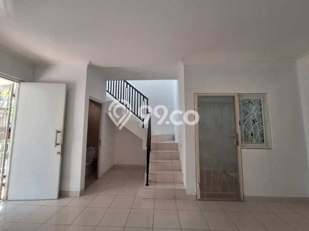 Jual Rumah Modern 2 KT di Kota Wisata, Jakarta Timur Jual Rumah Modern 2 KT di Kota Wisata, Jakarta Timur