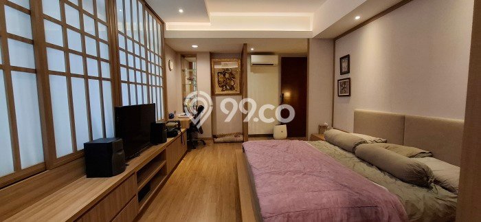Hunian Elit LB 600m2 Siap Huni Desain Elegan di Kota Wisata, Jakarta Timur Hunian Elit LB 600m2 Siap Huni Desain Elegan di Kota Wisata, Jakarta Timur