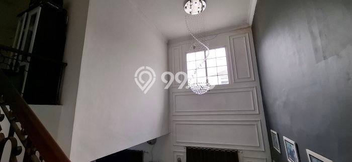 Jual Rumah Luas Elegan Dengan View Eksklusif di Kota Wisata, Jakarta Timur Jual Rumah Luas Elegan Dengan View Eksklusif di Kota Wisata, Jakarta Timur