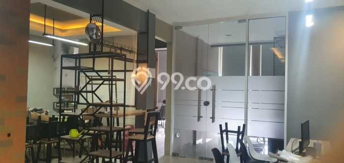 Ruko Bagus Dijual LB 240m2 Lokasi Strategis Jakarta Timur Area Cocok untuk Berbisnis Ruko Bagus Dijual LB 240m2 Lokasi Strategis Jakarta Timur Area Cocok untuk Berbisnis