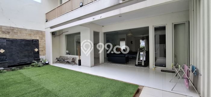 For Sale! Luxury House LT 495m2 Desain Modern di Kota Wisata For Sale! Luxury House LT 495m2 Desain Modern di Kota Wisata