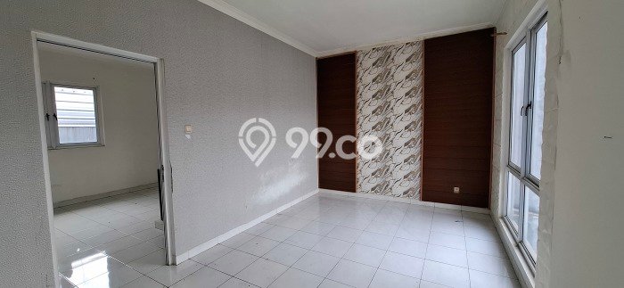 Rumah Elit Modern Tanpa Renovasi di Kota Wisata Jakarta Timur Rumah Elit Modern Tanpa Renovasi di Kota Wisata Jakarta Timur