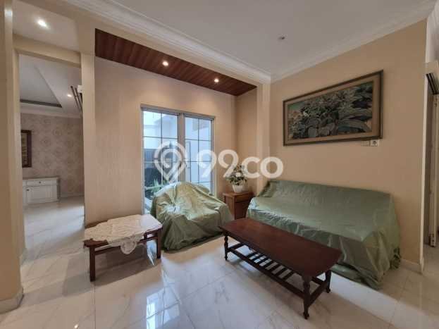 Dijual Rumah Luas Megah Dengan View Eksklusif di Kota Wisata, Jakarta Timur Dijual Rumah Luas Megah Dengan View Eksklusif di Kota Wisata, Jakarta Timur