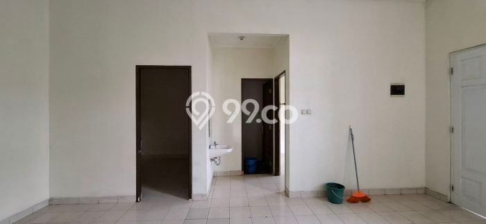 Rumah Luas Asri 2 KT Siap Pakai di Kota Wisata Bogor Rumah Luas Asri 2 KT Siap Pakai di Kota Wisata Bogor