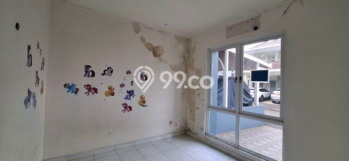 Rumah Elit Modern Tanpa Renovasi di Kota Wisata Jakarta Timur Rumah Elit Modern Tanpa Renovasi di Kota Wisata Jakarta Timur