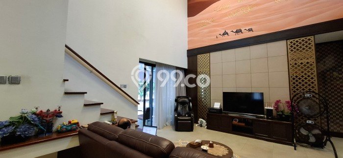 Hunian Elit LB 600m2 Siap Huni Desain Elegan di Kota Wisata, Jakarta Timur Hunian Elit LB 600m2 Siap Huni Desain Elegan di Kota Wisata, Jakarta Timur