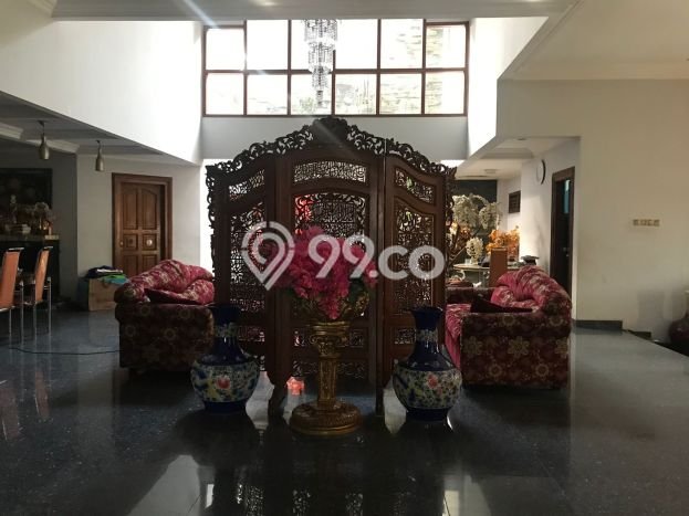 Ready to Use! Luxury House LT 557m2 Desain Elegan di Rawamangun Ready to Use! Luxury House LT 557m2 Desain Elegan di Rawamangun