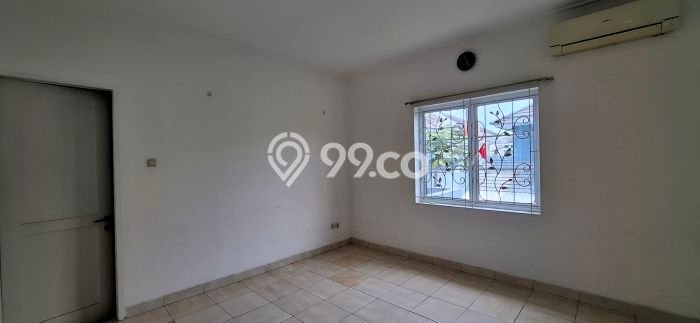 Rumah Elit Modern Tanpa Renovasi di Kota Wisata Bogor Rumah Elit Modern Tanpa Renovasi di Kota Wisata Bogor