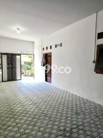 Dijual Kost di Kawasan Jebres, Solo, Spesifikasi 12 KT, 12 KM, 200m2 Dijual Kost di Kawasan Jebres, Solo, Spesifikasi 12 KT, 12 KM, 200m2