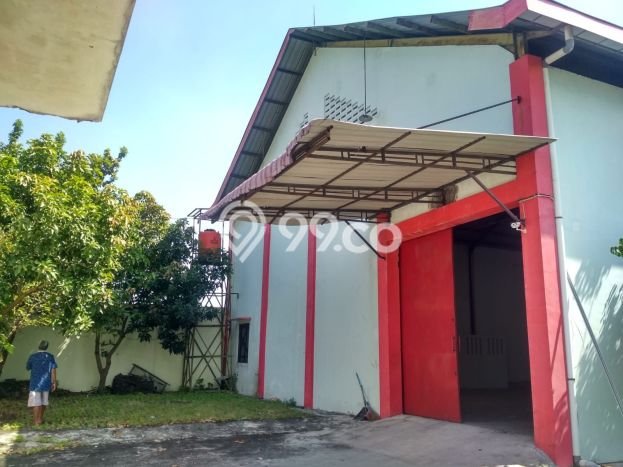 Gudang untuk disewa di Colomadu punya LT 1000m2 & LB 600m2 harga sewa kompetitif Gudang untuk disewa di Colomadu punya LT 1000m2 & LB 600m2 harga sewa kompetitif