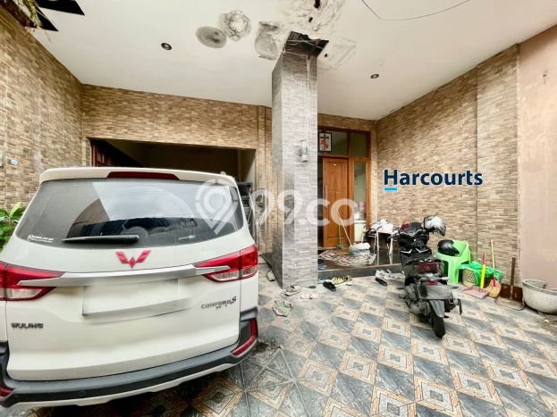 Hunian Eksklusif Siap Huni LT 230m2 di Banjarsari, Solo Hunian Eksklusif Siap Huni LT 230m2 di Banjarsari, Solo