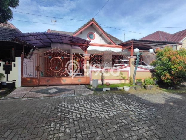 Siap Huni Rumah Mewah 3 Kamar di Banyumanik Dekat ke Mana Pun Siap Huni Rumah Mewah 3 Kamar di Banyumanik Dekat ke Mana Pun