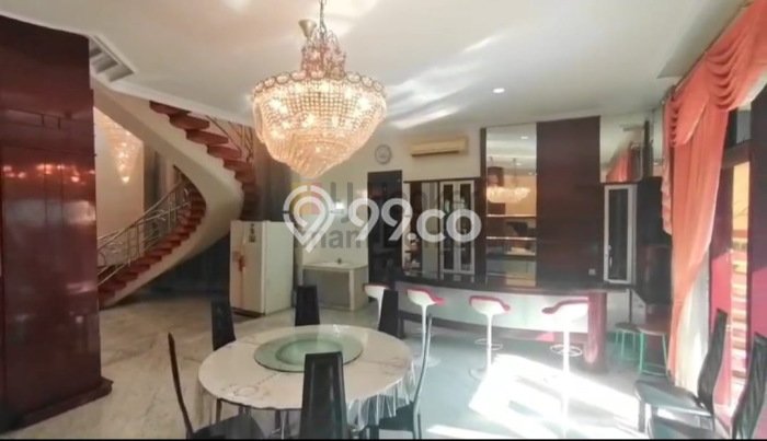 Rumah Mewah Siap Huni LT 774m2 di Semarang Tengah, Semarang Rumah Mewah Siap Huni LT 774m2 di Semarang Tengah, Semarang