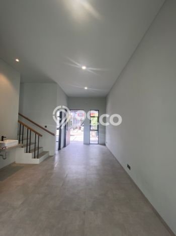 Rumah Elit LB 155m2 Siap Huni Desain Elegan di Alam Sutera, Tangerang Rumah Elit LB 155m2 Siap Huni Desain Elegan di Alam Sutera, Tangerang