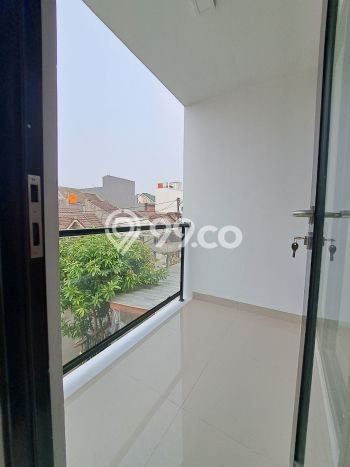 Rumah Renov Siap Huni di Regensi Melati Mas Rumah Renov Siap Huni di Regensi Melati Mas
