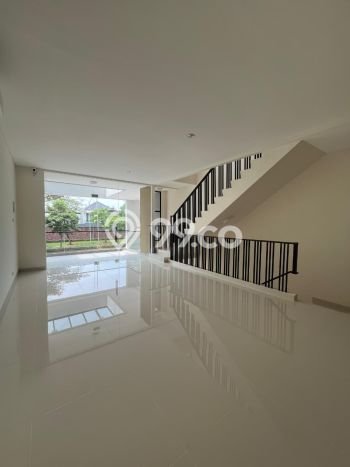 Ruko Bagus Dijual LB 268m2 Lokasi Strategis Tangerang Area Cocok untuk Berbisnis Ruko Bagus Dijual LB 268m2 Lokasi Strategis Tangerang Area Cocok untuk Berbisnis