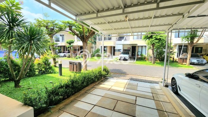 Rumah Mewah Dijual LT 144m2 di BSD, Tangerang Selatan Rumah Mewah Dijual LT 144m2 di BSD, Tangerang Selatan
