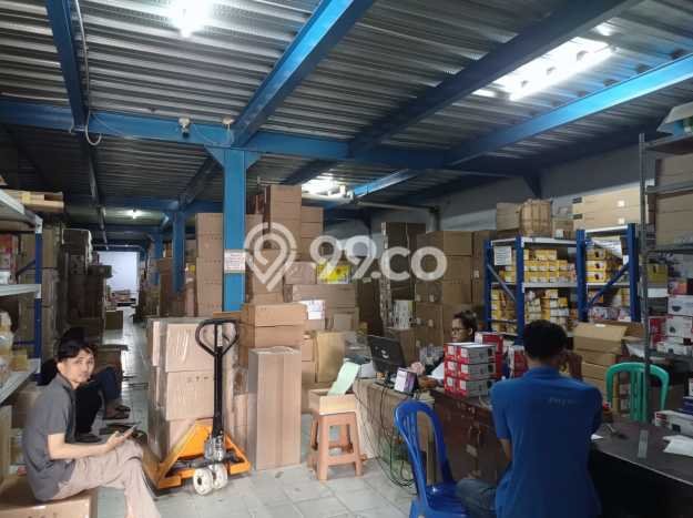 Gudang Dijual di Jakarta Barat LT 766m2 & LB 400m2 Lokasi Terbaik! Gudang Dijual di Jakarta Barat LT 766m2 & LB 400m2 Lokasi Terbaik!
