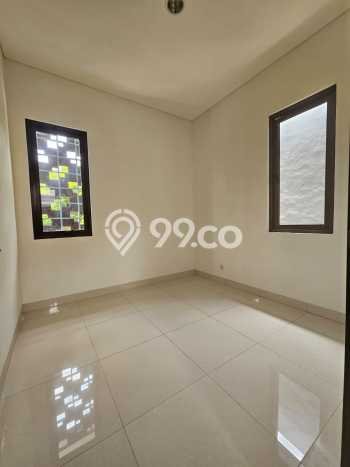 Jual Rumah Luas Elegan Dengan View Cantik di BSD, Tangerang Jual Rumah Luas Elegan Dengan View Cantik di BSD, Tangerang