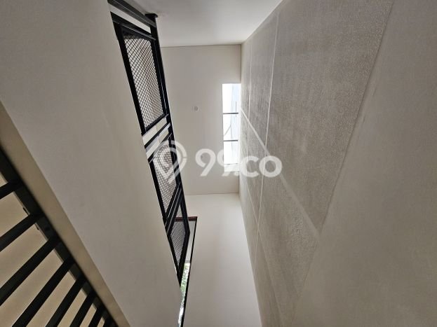 Dijual Rumah Modern 2 KT di Gading Serpong, Tangerang Dijual Rumah Modern 2 KT di Gading Serpong, Tangerang