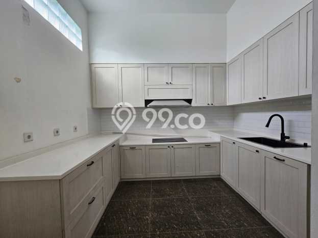 Rumah Luxury Modern Tanpa Renovasi di Alam Sutera Tangerang Rumah Luxury Modern Tanpa Renovasi di Alam Sutera Tangerang