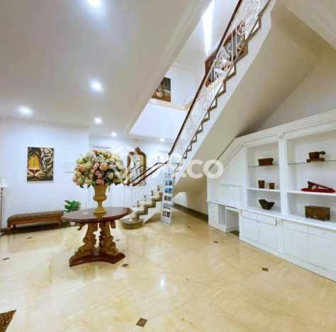 Jual Rumah Luas Elegan Dengan View Eksklusif di Sentul City, Bogor Jual Rumah Luas Elegan Dengan View Eksklusif di Sentul City, Bogor
