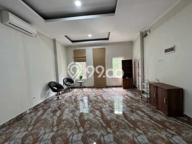 Ruko Dijual di Prime Area Jakarta Barat Luas 270m2 Ruko Dijual di Prime Area Jakarta Barat Luas 270m2