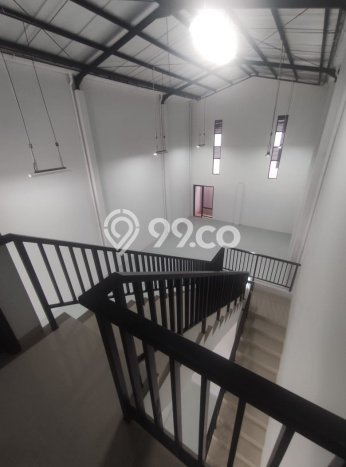 Disewakan Gudang di Kawasan Ramai Teluk Naga Luas 240m2 Disewakan Gudang di Kawasan Ramai Teluk Naga Luas 240m2