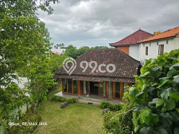 KESEMPATAN EMAS! Vila Kawasan Kuta, Area 700m2m², Lokasi Elite dengan keamanan terjaga KESEMPATAN EMAS! Vila Kawasan Kuta, Area 700m2m², Lokasi Elite dengan keamanan terjaga