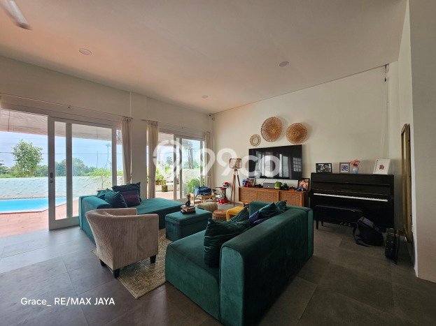 HARGA TERBAIK! Vila Kawasan , Dimensi 260m2m², Lokasi Eksklusif dengan privasi terjaga HARGA TERBAIK! Vila Kawasan , Dimensi 260m2m², Lokasi Eksklusif dengan privasi terjaga