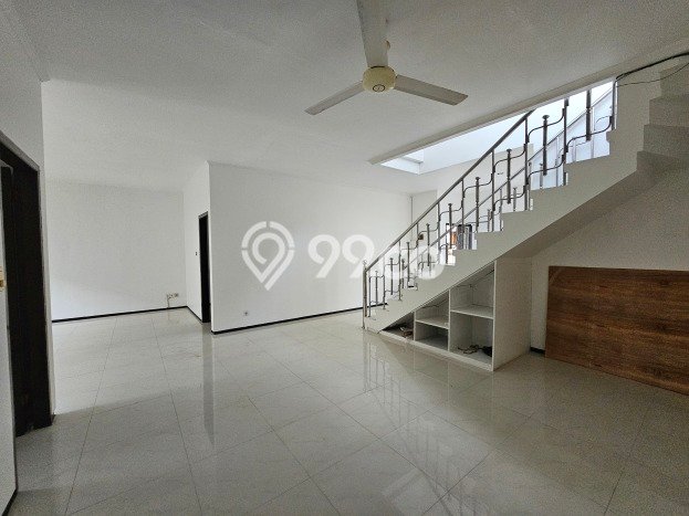 Rumah Kontrakan Badung LT 167m2 LB 150m2 Kawasan Kerobokan Kelod Rumah Kontrakan Badung LT 167m2 LB 150m2 Kawasan Kerobokan Kelod