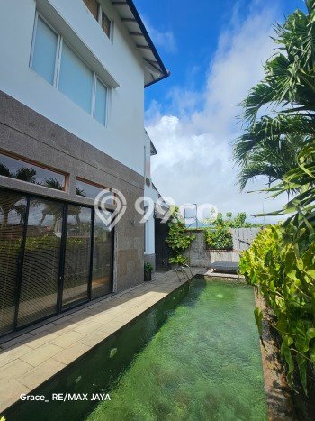 Vila Premium Kawasan , Luas 203m2m², Area Nyaman untuk keluarga Vila Premium Kawasan , Luas 203m2m², Area Nyaman untuk keluarga