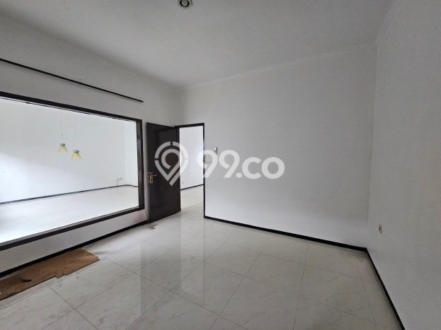 Rumah Kontrakan Badung LT 167m2 LB 150m2 Kawasan Kerobokan Kelod Rumah Kontrakan Badung LT 167m2 LB 150m2 Kawasan Kerobokan Kelod