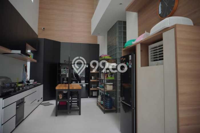 Dijual Rumah Mewah Elegan Dengan View Eksklusif di Pantai Indah Kapuk, Jakarta Utara Dijual Rumah Mewah Elegan Dengan View Eksklusif di Pantai Indah Kapuk, Jakarta Utara