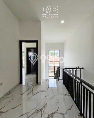 Rumah Elit Modern Tanpa Renovasi di BSD Tangerang Rumah Elit Modern Tanpa Renovasi di BSD Tangerang