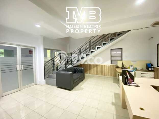 Gudang Area Bisnis di Setu, Luas 300m², Pusat Niaga Gudang Area Bisnis di Setu, Luas 300m², Pusat Niaga