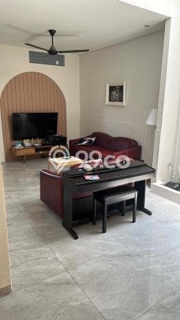 Rumah Modern 3 KT di Mojoarum Surabaya Semi Furnished Rumah Modern 3 KT di Mojoarum Surabaya Semi Furnished