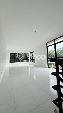 Dijual! Ruko di Manyar Surabaya LT 160m2 / LB 96m2 Kawasan Strategis Dijual! Ruko di Manyar Surabaya LT 160m2 / LB 96m2 Kawasan Strategis