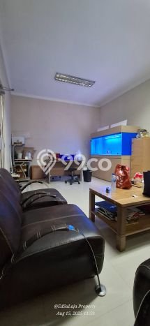 Lokasi Strategis! Dijual Gudang Bisnis di Cisauk, Tangerang Kondisi Bagus Lokasi Strategis! Dijual Gudang Bisnis di Cisauk, Tangerang Kondisi Bagus
