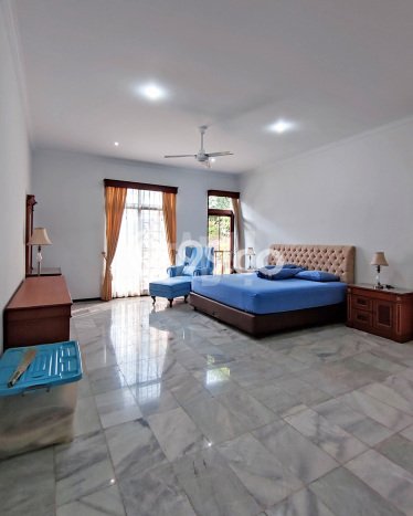 Sewa Rumah Murah di Kemang Jakarta Selatan Punya 5 Kamar Tidur Sewa Rumah Murah di Kemang Jakarta Selatan Punya 5 Kamar Tidur