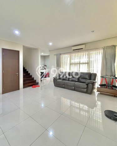 Siap Huni Rumah Mewah 3 Kamar di Ciputat Timur Dekat ke Mana Pun Siap Huni Rumah Mewah 3 Kamar di Ciputat Timur Dekat ke Mana Pun