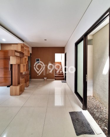 Hunian Cantik Modern Lb 144m2 di Jagakarsa, Jakarta Selatan Hunian Cantik Modern Lb 144m2 di Jagakarsa, Jakarta Selatan